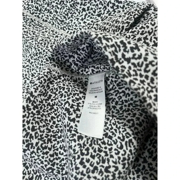 Athleta Salutation Stash Pocket Textured 7/8 Tight Black White Size Medium - Picture 2 of 7